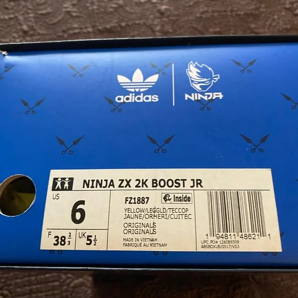 Adidas Ninja. NWT and box. Size 6 big kids.